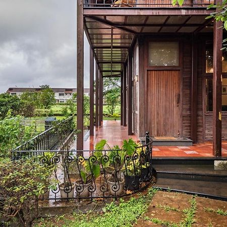 Saffronstays Boulevard Loghouse - A Wooden Chalet Amidst Nature Kārli Exteriör bild